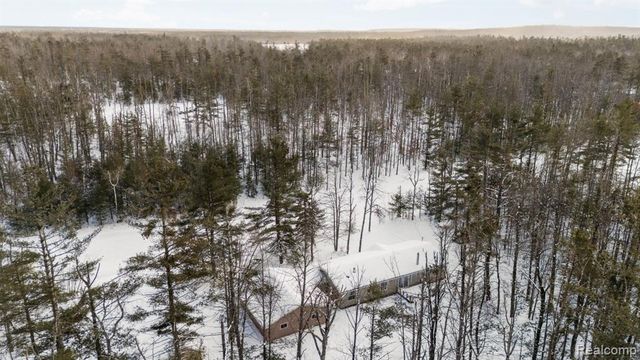 2836 Lone Pine Road, Gaylord, MI 49735