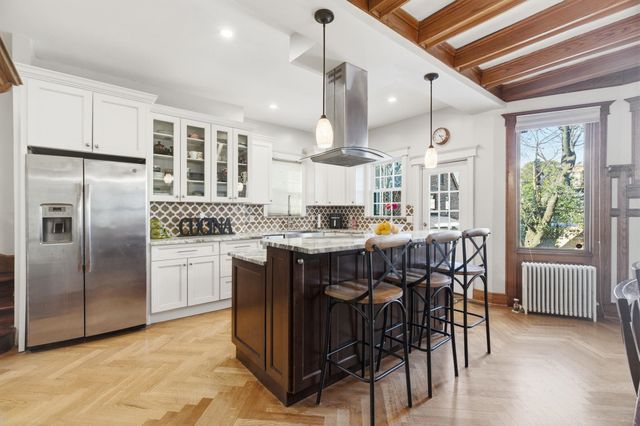 376 FAIRMOUNT AVE, Jc, Journal Square, NJ 07306