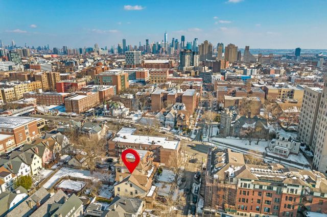 376 FAIRMOUNT AVE, Jc, Journal Square, NJ 07306