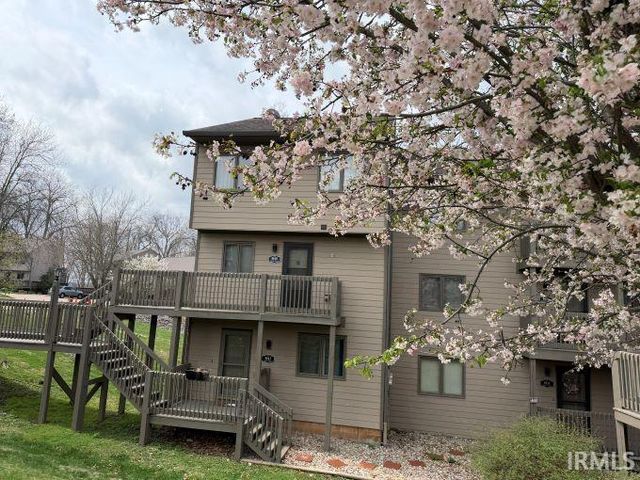 9640 S Lake Ridge Drive, Bloomington, IN 47401