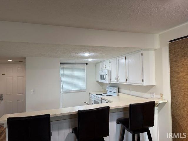 9640 S Lake Ridge Drive, Bloomington, IN 47401