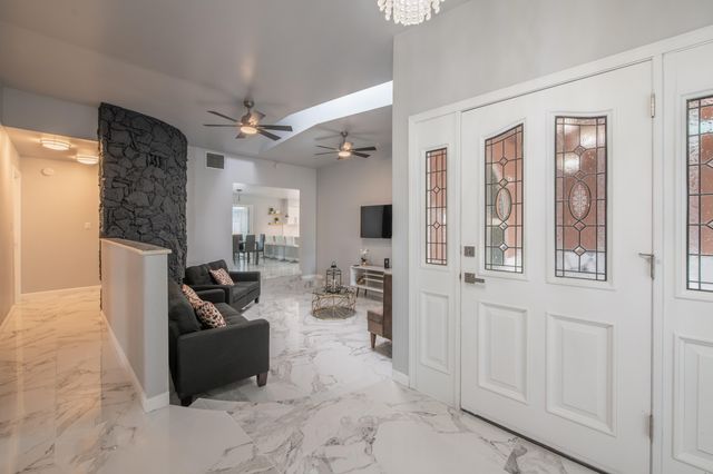 10546 REDBUD Street NW, Albuquerque, NM 87114