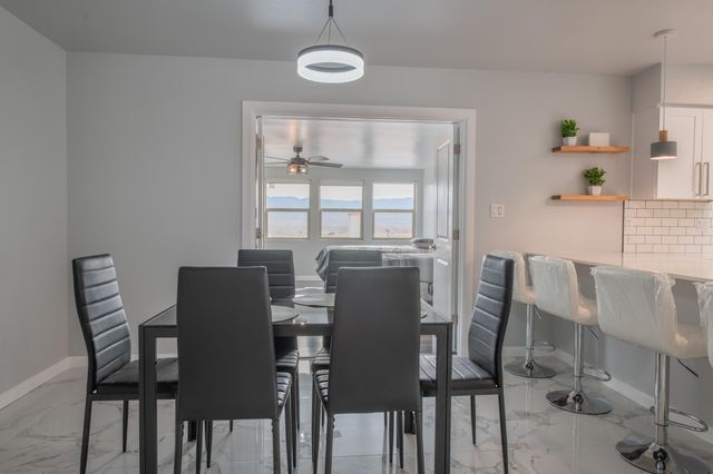 10546 REDBUD Street NW, Albuquerque, NM 87114