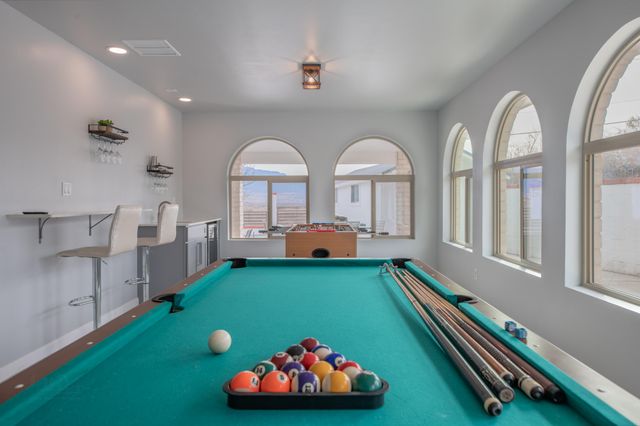 10546 REDBUD Street NW, Albuquerque, NM 87114