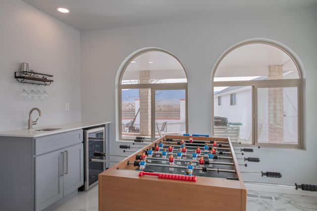 10546 REDBUD Street NW, Albuquerque, NM 87114