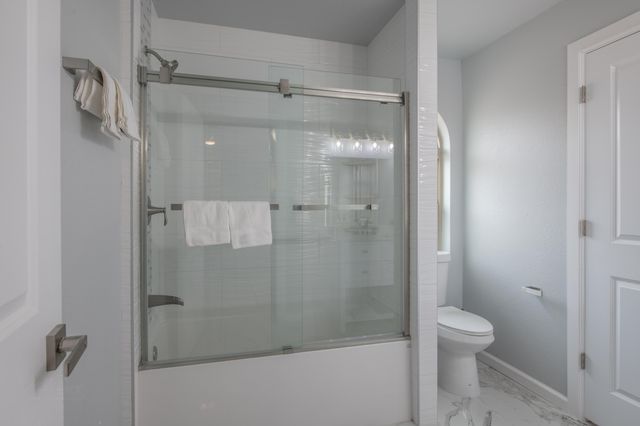 10546 REDBUD Street NW, Albuquerque, NM 87114