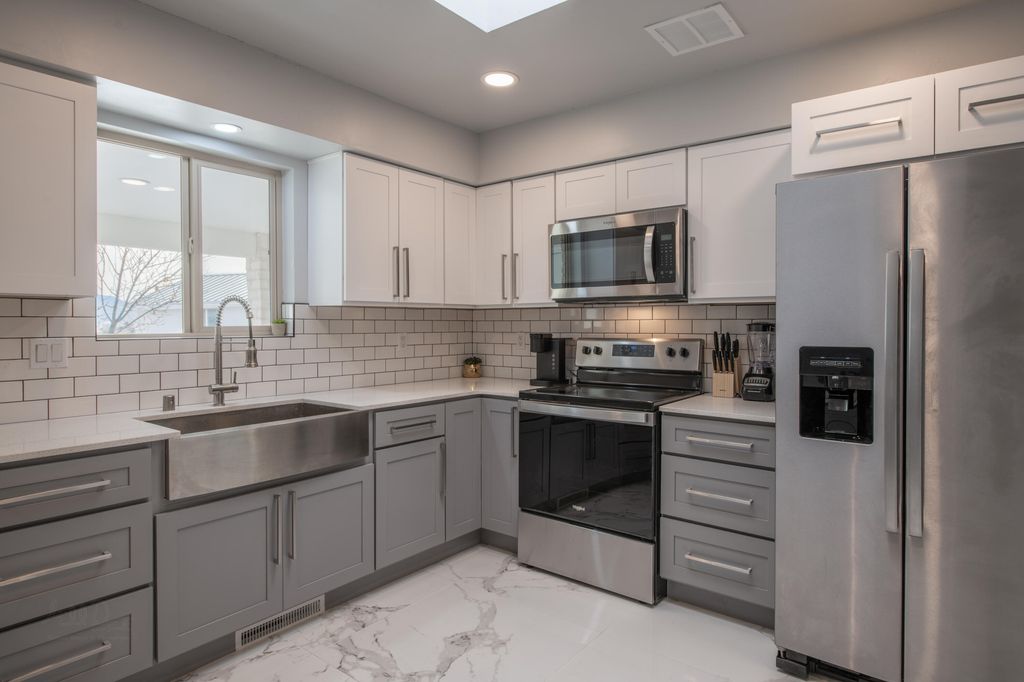 Image 23 of property listing at 10546 REDBUD Street NW, Albuquerque, NM 87114