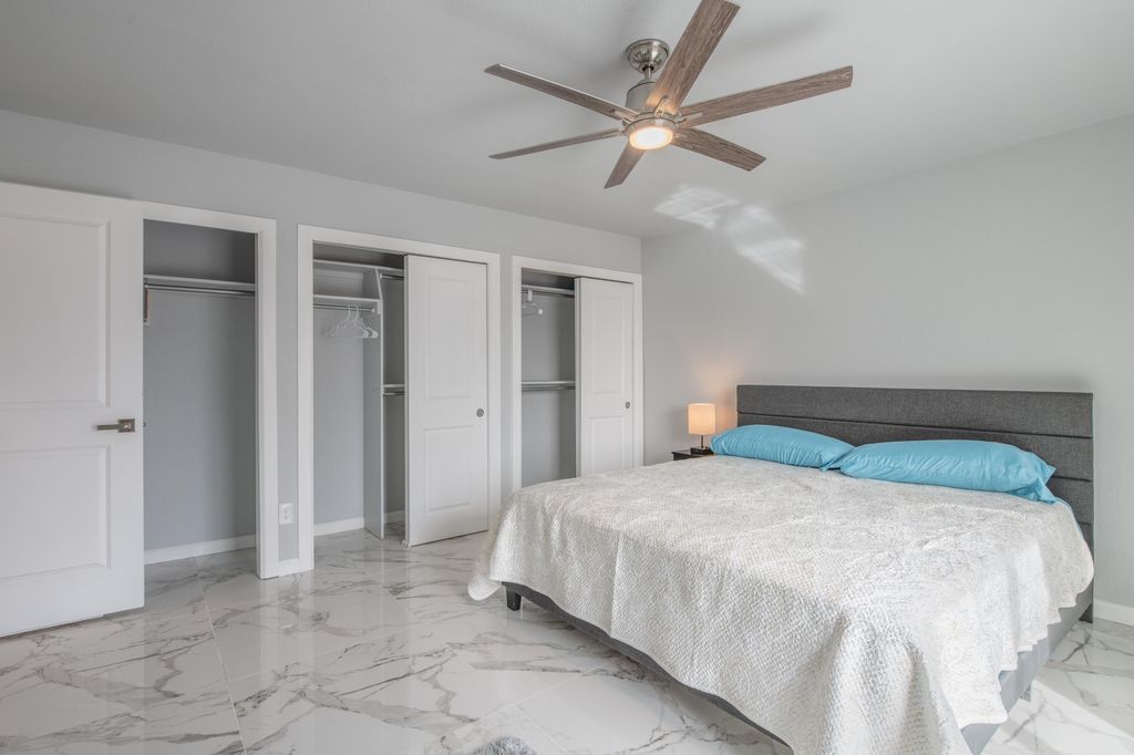 Image 42 of property listing at 10546 REDBUD Street NW, Albuquerque, NM 87114