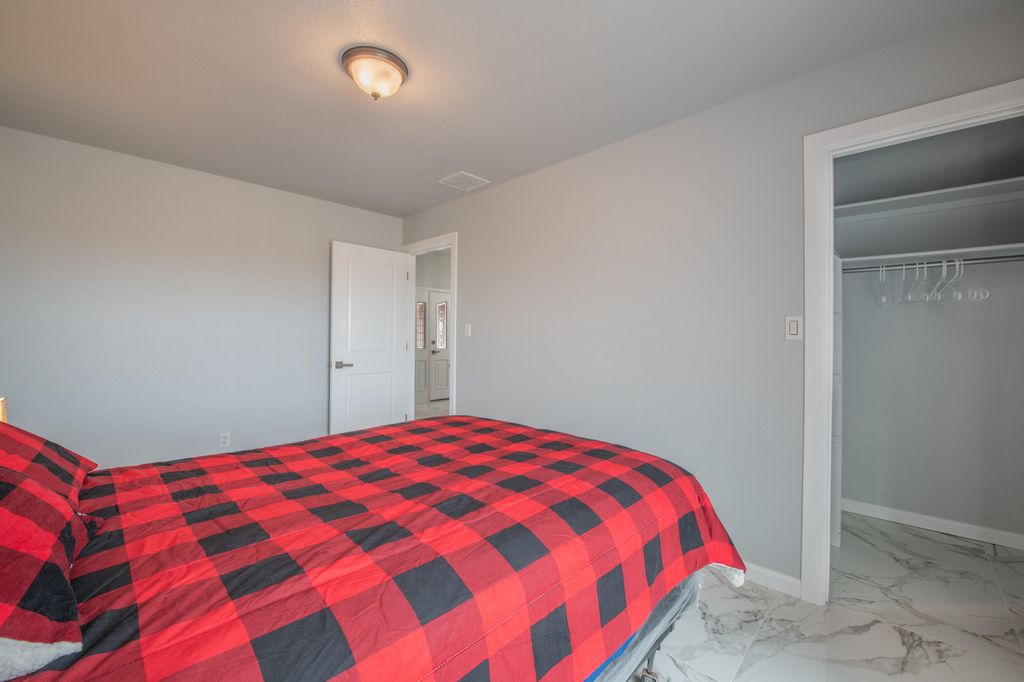 Image 54 of property listing at 10546 REDBUD Street NW, Albuquerque, NM 87114