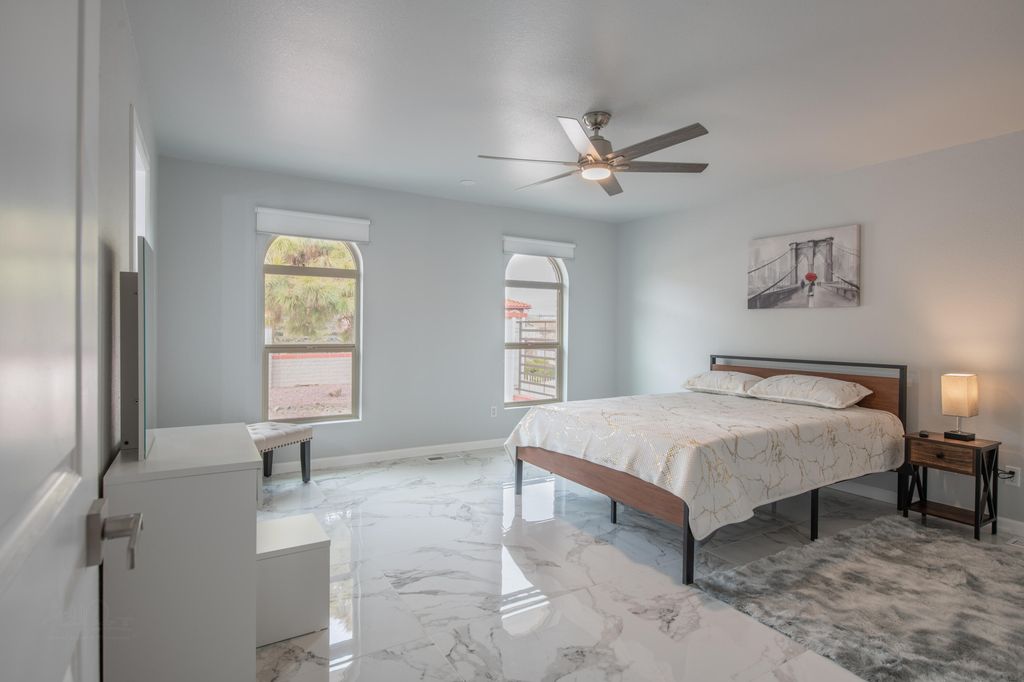 Image 55 of property listing at 10546 REDBUD Street NW, Albuquerque, NM 87114