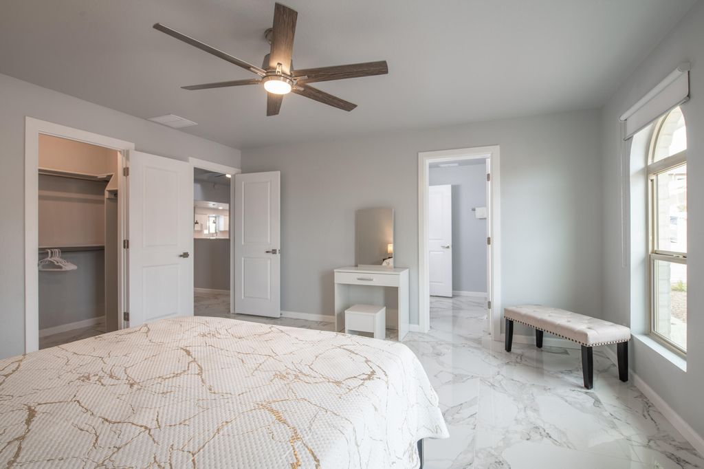 Image 57 of property listing at 10546 REDBUD Street NW, Albuquerque, NM 87114