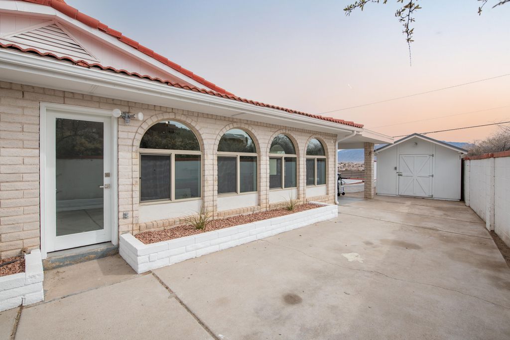 Image 68 of property listing at 10546 REDBUD Street NW, Albuquerque, NM 87114