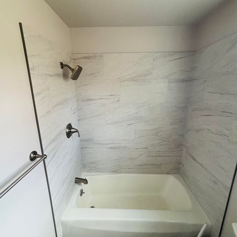 118 W Gloucester Drive, Saginaw, MI 48609