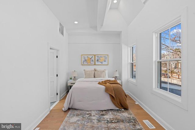 1210 KENNEDY ST NW, Washington, DC 20011