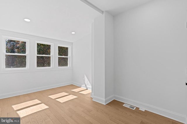 1210 KENNEDY ST NW, Washington, DC 20011