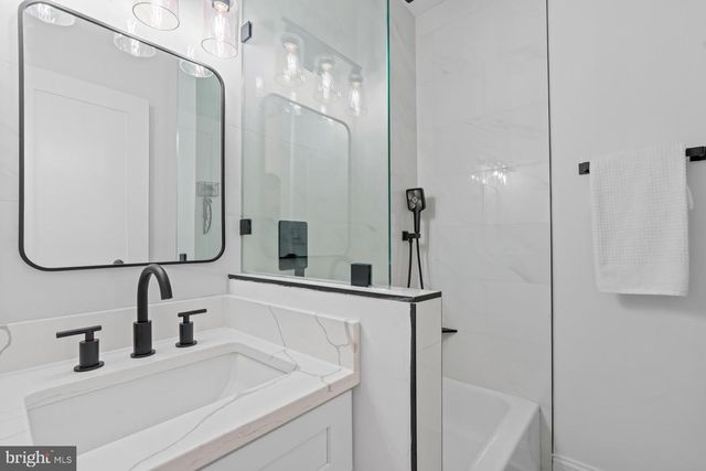 1210 KENNEDY ST NW, Washington, DC 20011