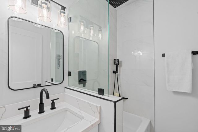 1210 KENNEDY ST NW, Washington, DC 20011