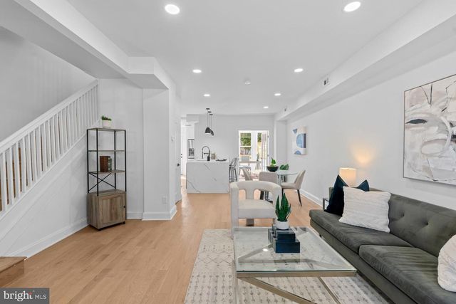 1210 KENNEDY ST NW, Washington, DC 20011