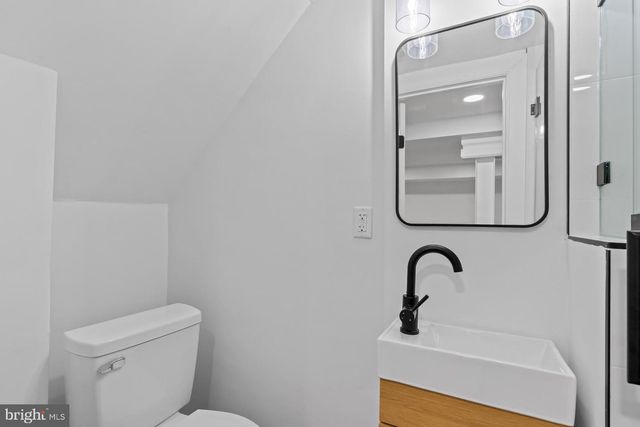 1210 KENNEDY ST NW, Washington, DC 20011