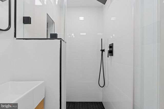 1210 KENNEDY ST NW, Washington, DC 20011