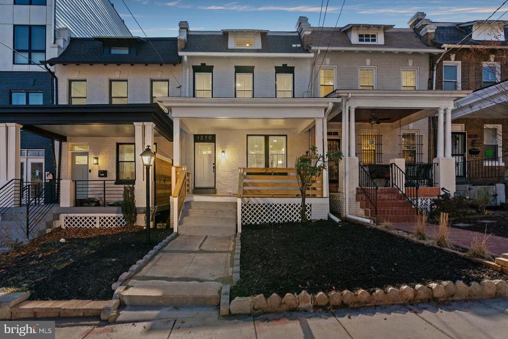 1210 KENNEDY ST NW, Washington, DC 20011