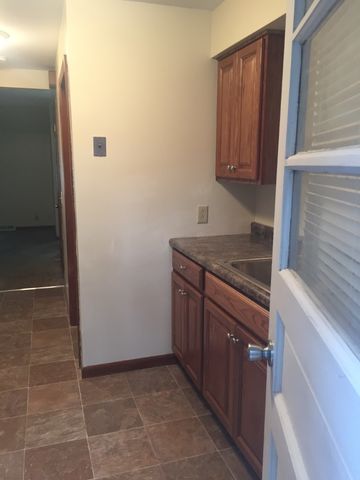 402 W Washington Street, Yorkville, IL 60560