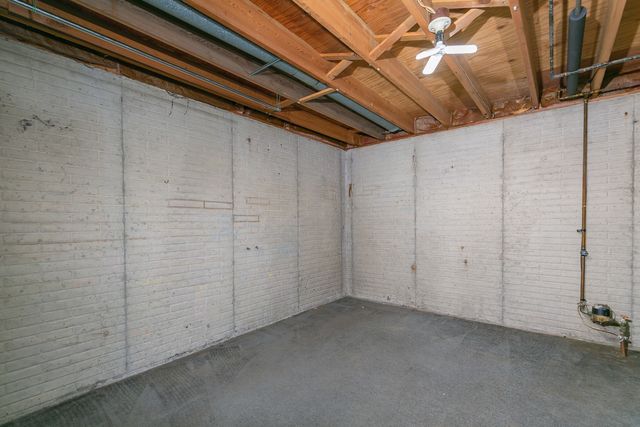 8217 8th Street W, Rock Island, IL 61201