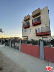 6633 Troost Avenue 102, North Hollywood, CA 91606