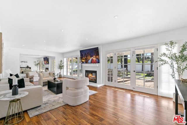 4506 El Abaca Place, Tarzana, CA 91356