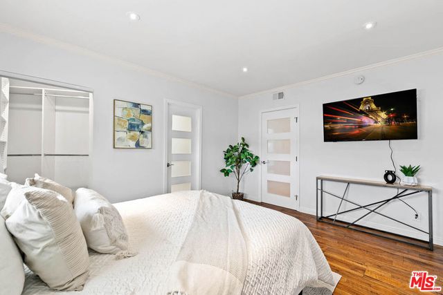 4506 El Abaca Place, Tarzana, CA 91356