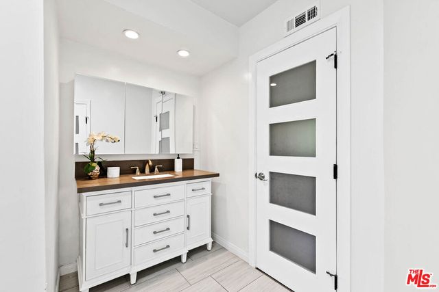 4506 El Abaca Place, Tarzana, CA 91356