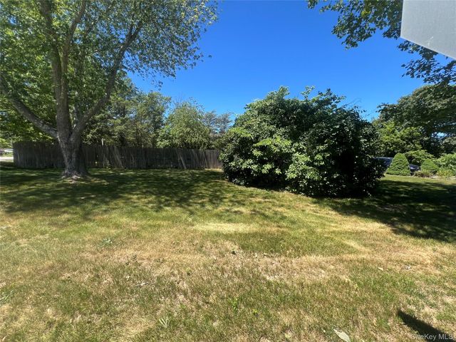 2 Peters Lane, Port Jefferson Station, NY 11776