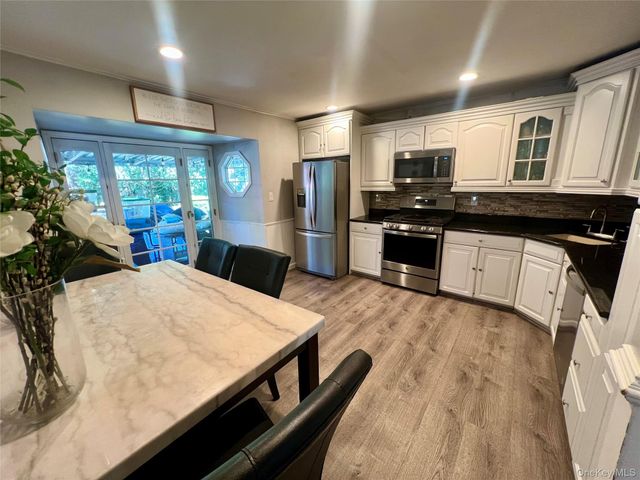 2 Peters Lane, Port Jefferson Station, NY 11776