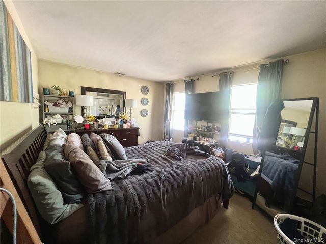 2 Peters Lane, Port Jefferson Station, NY 11776