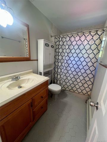 2 Peters Lane, Port Jefferson Station, NY 11776