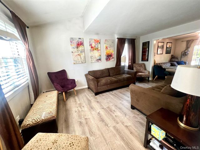 2 Peters Lane, Port Jefferson Station, NY 11776