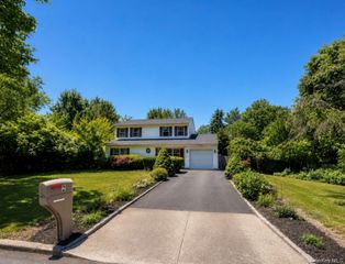 2 Peters Lane, Port Jefferson Station, NY 11776