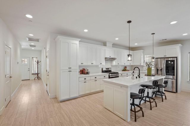 2603 Manzanita Ave, Stockton, CA 95207