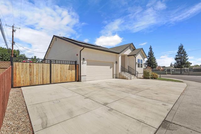 2603 Manzanita Ave, Stockton, CA 95207