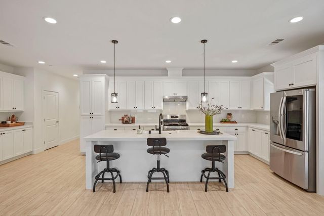 2603 Manzanita Ave, Stockton, CA 95207