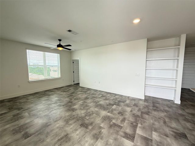 2520 Washington Ave B3, Houston, TX 77007