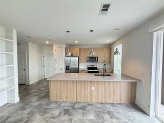 2520 Washington Ave B3, Houston, TX 77007