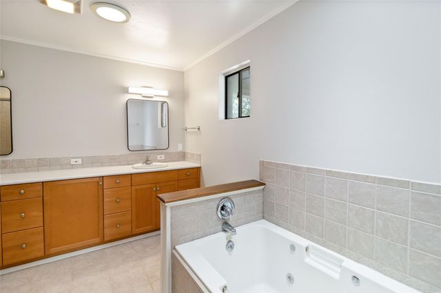 161 Shady Oaks LOOP, Cedar Creek, TX 78612