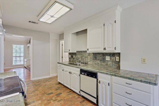 1554 Orchard Wood Road, Terry, MS 39170