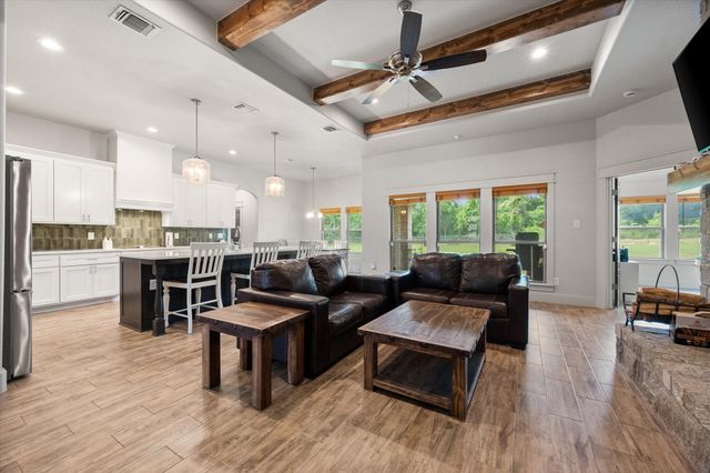 1052 Kessler Road, Weatherford, TX 76087