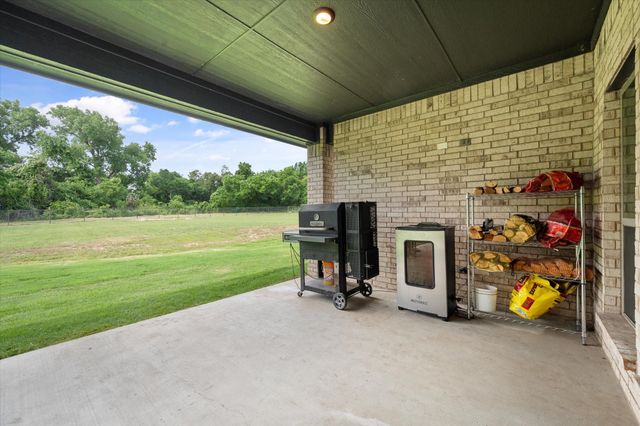 1052 Kessler Road, Weatherford, TX 76087