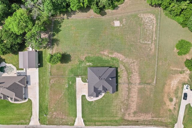 1052 Kessler Road, Weatherford, TX 76087