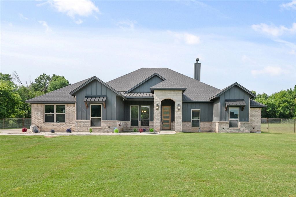 1052 Kessler Road, Weatherford, TX 76087