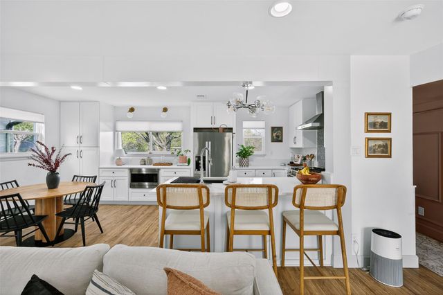 6205 Hylawn DR, Austin, TX 78723