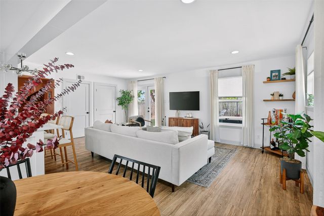 6205 Hylawn DR, Austin, TX 78723